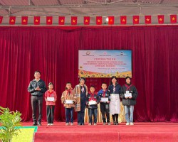 Trường PTDTBT THCS PÚ HỒNG trở nên ấm áp hơn bao giờ hết,