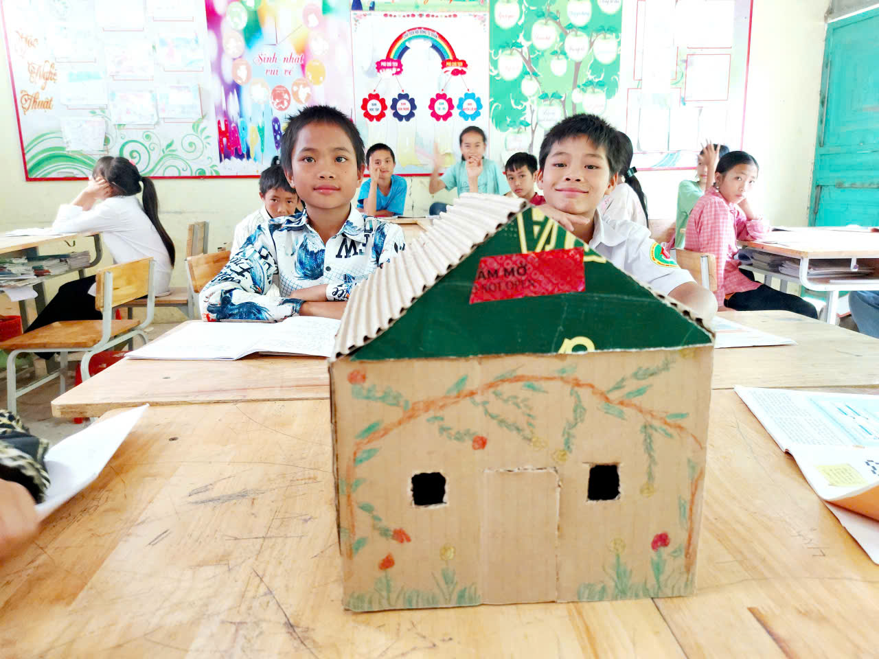 Hoạt động trải nghiệm